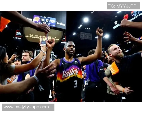 雷霆与灰熊季后赛激战回顾球队表现与关键时刻分析